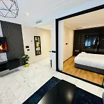 Les Joyeux Luxury Studios Et Suites