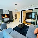 Les Joyeux Luxury Studios Et Suites