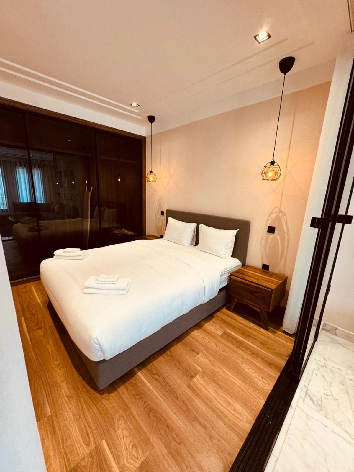 Les Joyeux Luxury Et Apartamento