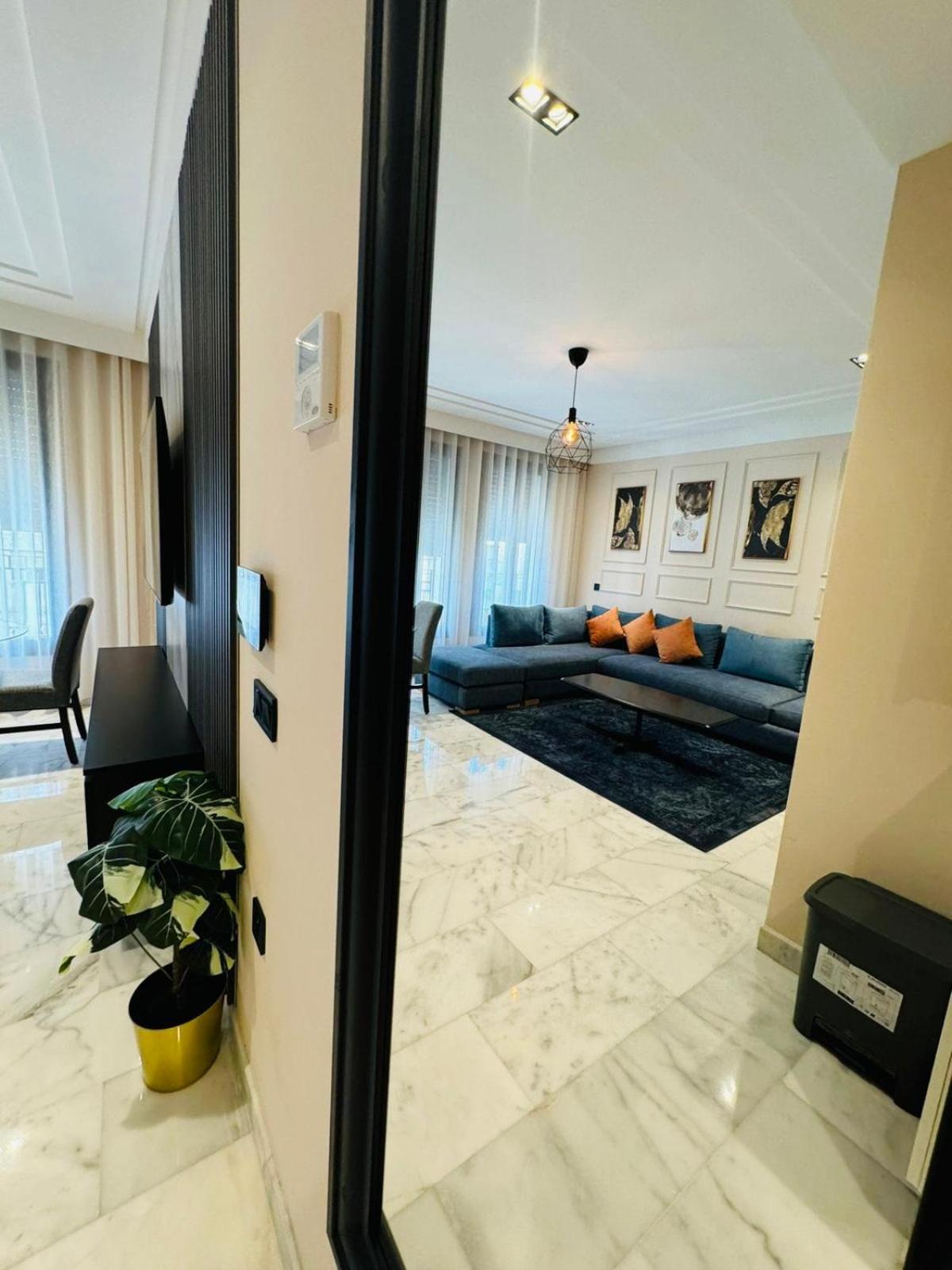 Les Joyeux Luxury Et Apartamento Casa Blanca