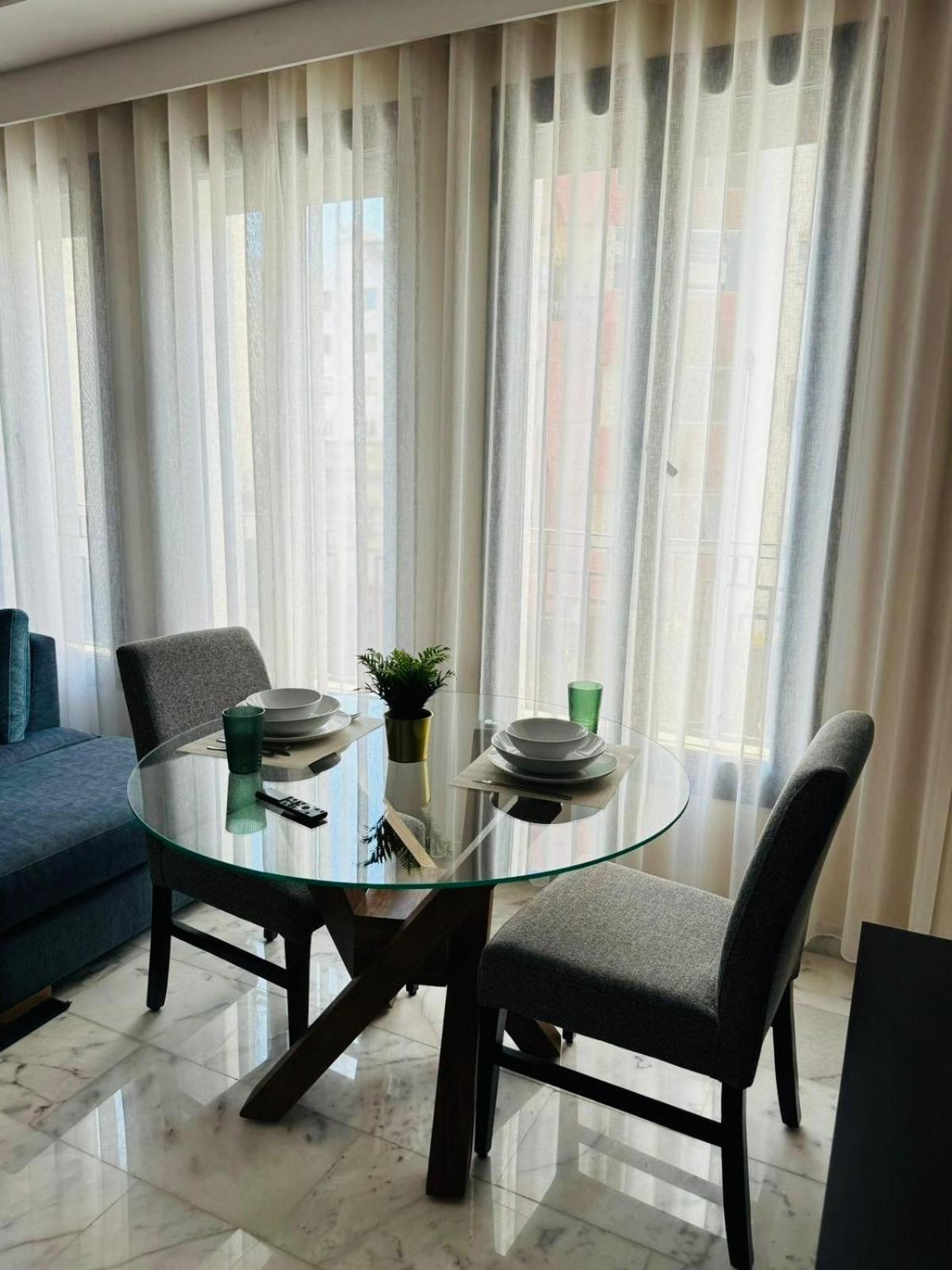 Les Joyeux Luxury Et Apartamento