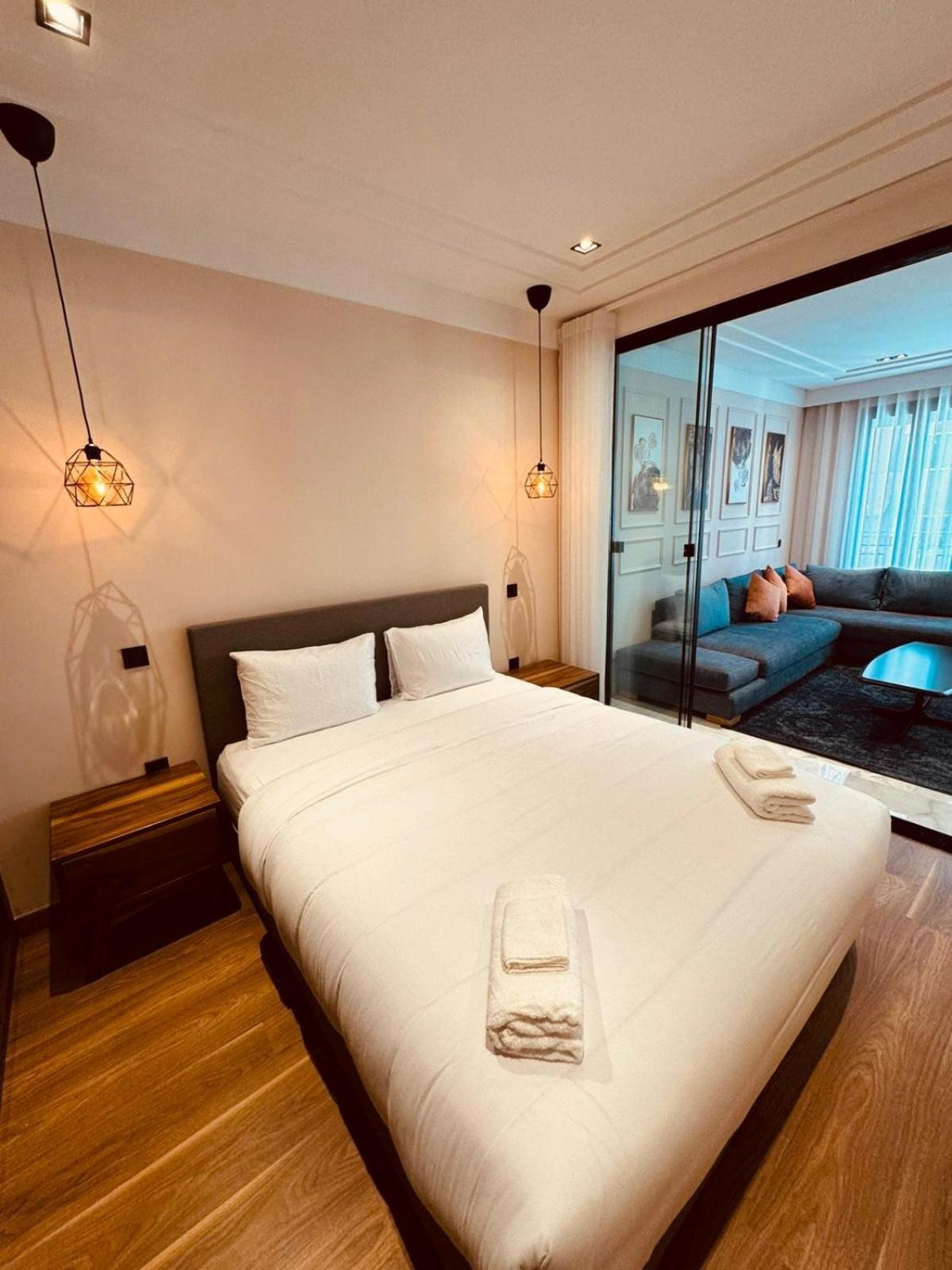 Apartamento Les Joyeux Luxury Et *