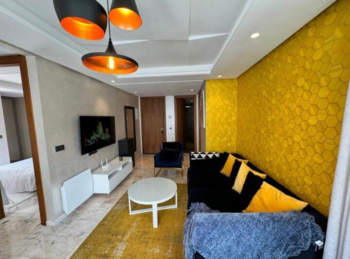 Apartamento Les Joyeux Luxury Et Casa Blanca